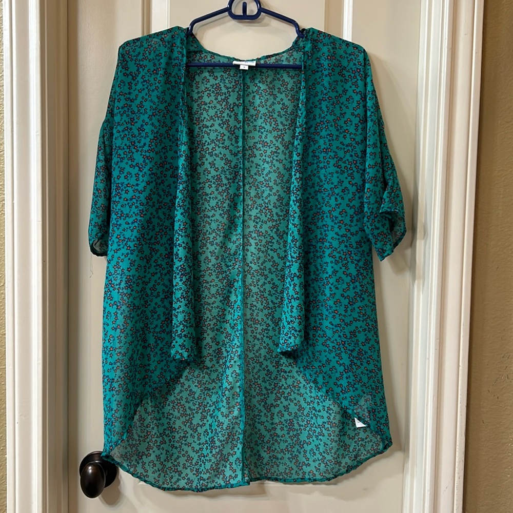 Size 3 Lularoe Bianka Layering Piece